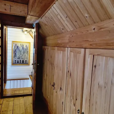 山林小屋 Miodowa